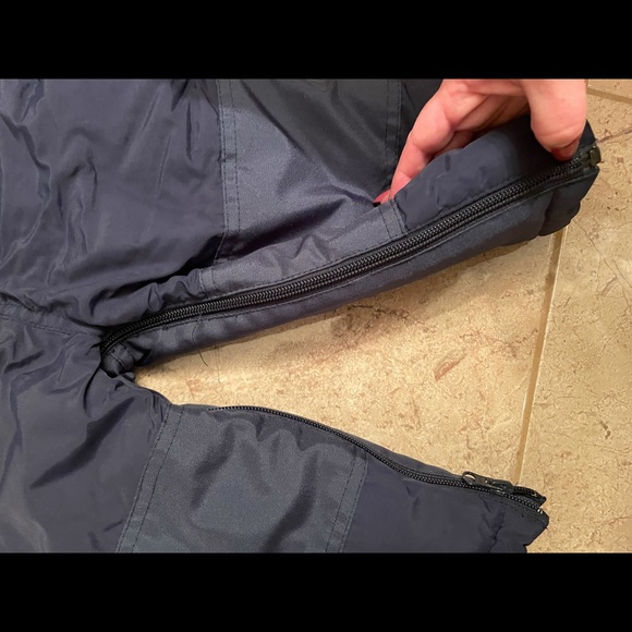 3 for $20 Boys snowsuit pants 18M - Picture 4 of 8